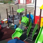 Marina W Budynku Z Basenem Jastarnia