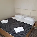 Апартаменты Marina W Budynku Z Basenem *