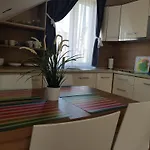 Marina W Budynku Z Basenem Апартаменты *