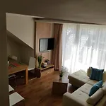 Апартаменты Marina W Budynku Z Basenem *