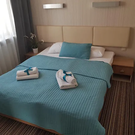 Marina W Budynku Z Basenem Apartment *