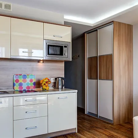 Marina W Budynku Z Basenem Apartment Jastarnia