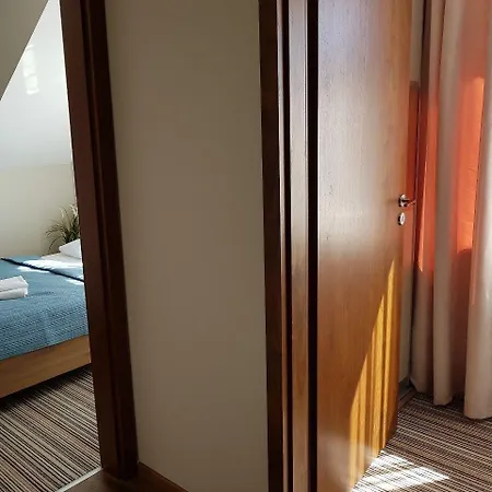 Apartment Marina W Budynku Z Basenem