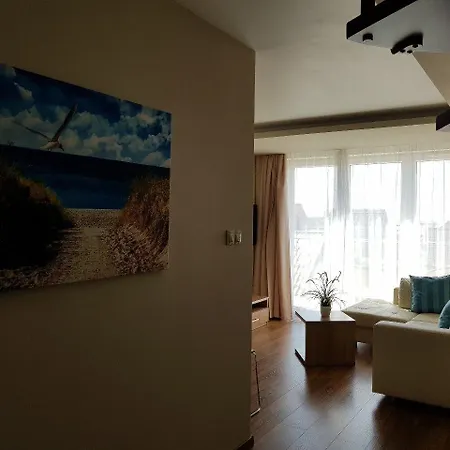 Marina W Budynku Z Basenem Jastarnia