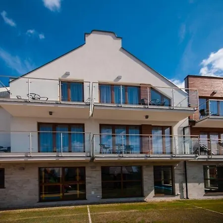 Marina W Budynku Z Basenem Apartment *