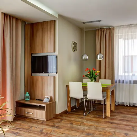 Marina W Budynku Z Basenem 公寓 亚斯塔尔尼亚