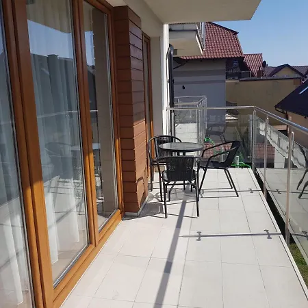 Marina W Budynku Z Basenem Appartement *