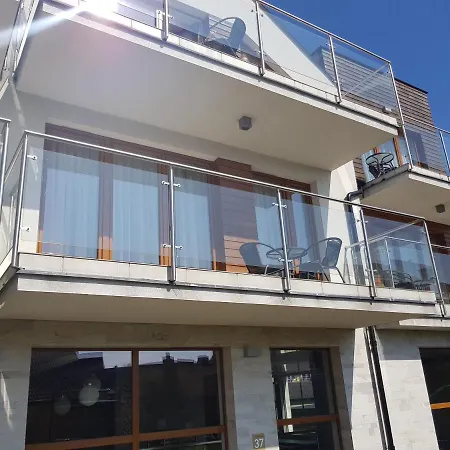 Marina W Budynku Z Basenem Jastarnia