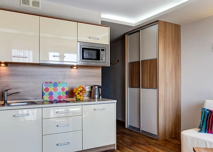 Marina W Budynku Z Basenem Apartamento Jastarnia
