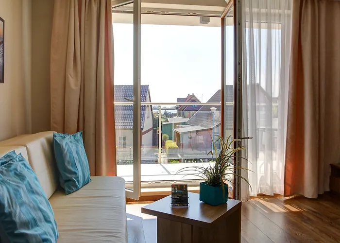 Marina W Budynku Z Basenem Daire