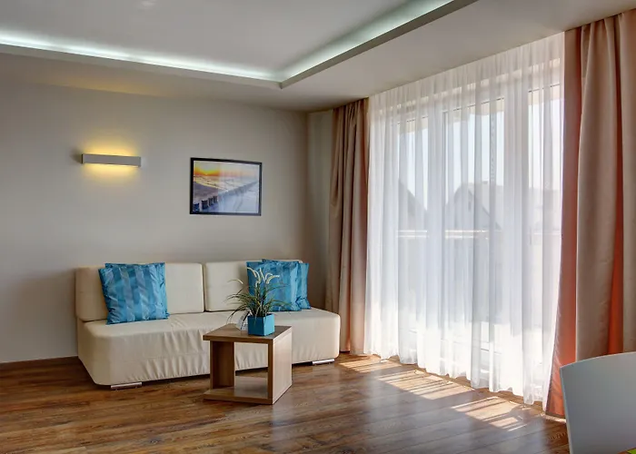 Marina W Budynku Z Basenem Jastarnia