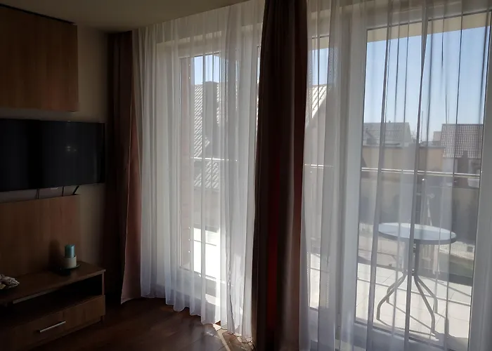 Daire Marina W Budynku Z Basenem *