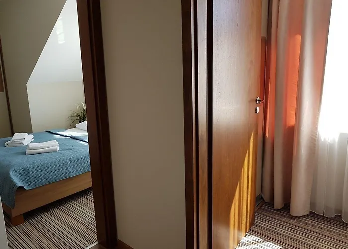 Daire Marina W Budynku Z Basenem