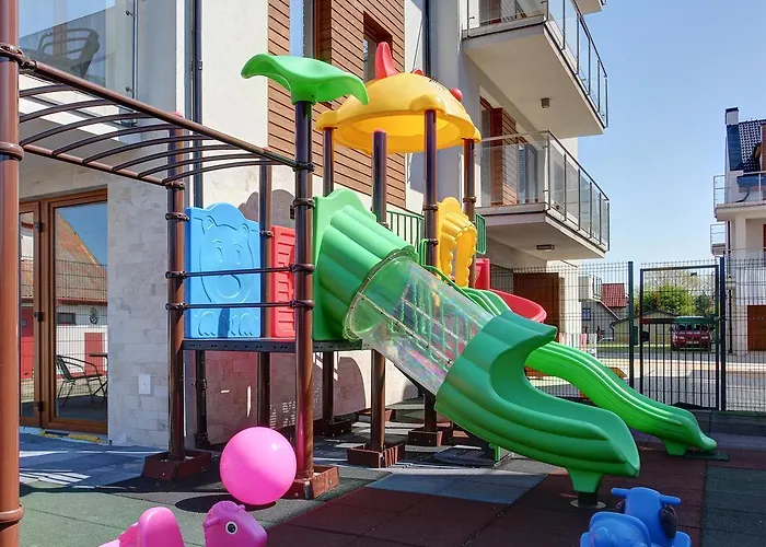 Daire Marina W Budynku Z Basenem