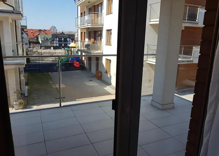 Marina W Budynku Z Basenem Daire *