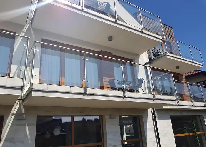 Marina W Budynku Z Basenem Jastarnia